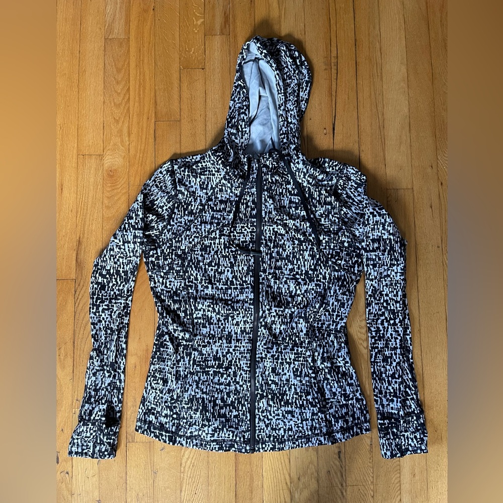 Lululemon size 14 zip up hoodie